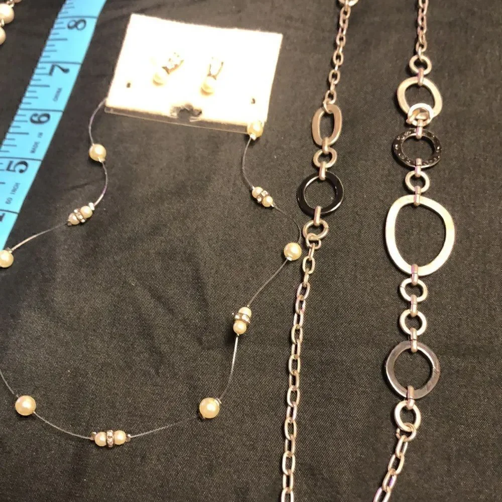 Pearly jewelry collection